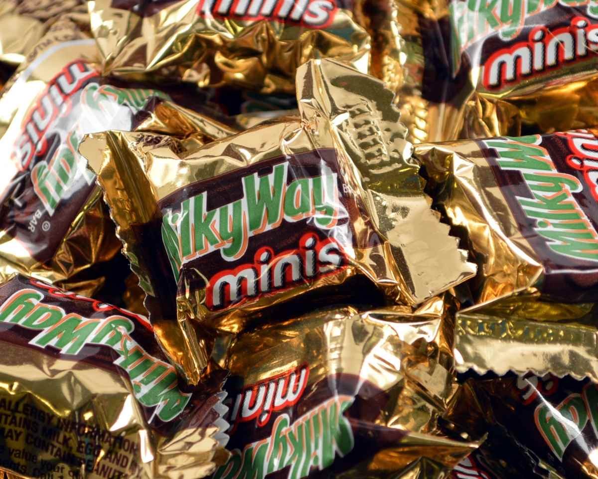 Milky Way bite-size candy bars in a 3 lb bag, ideal for sharing at parties