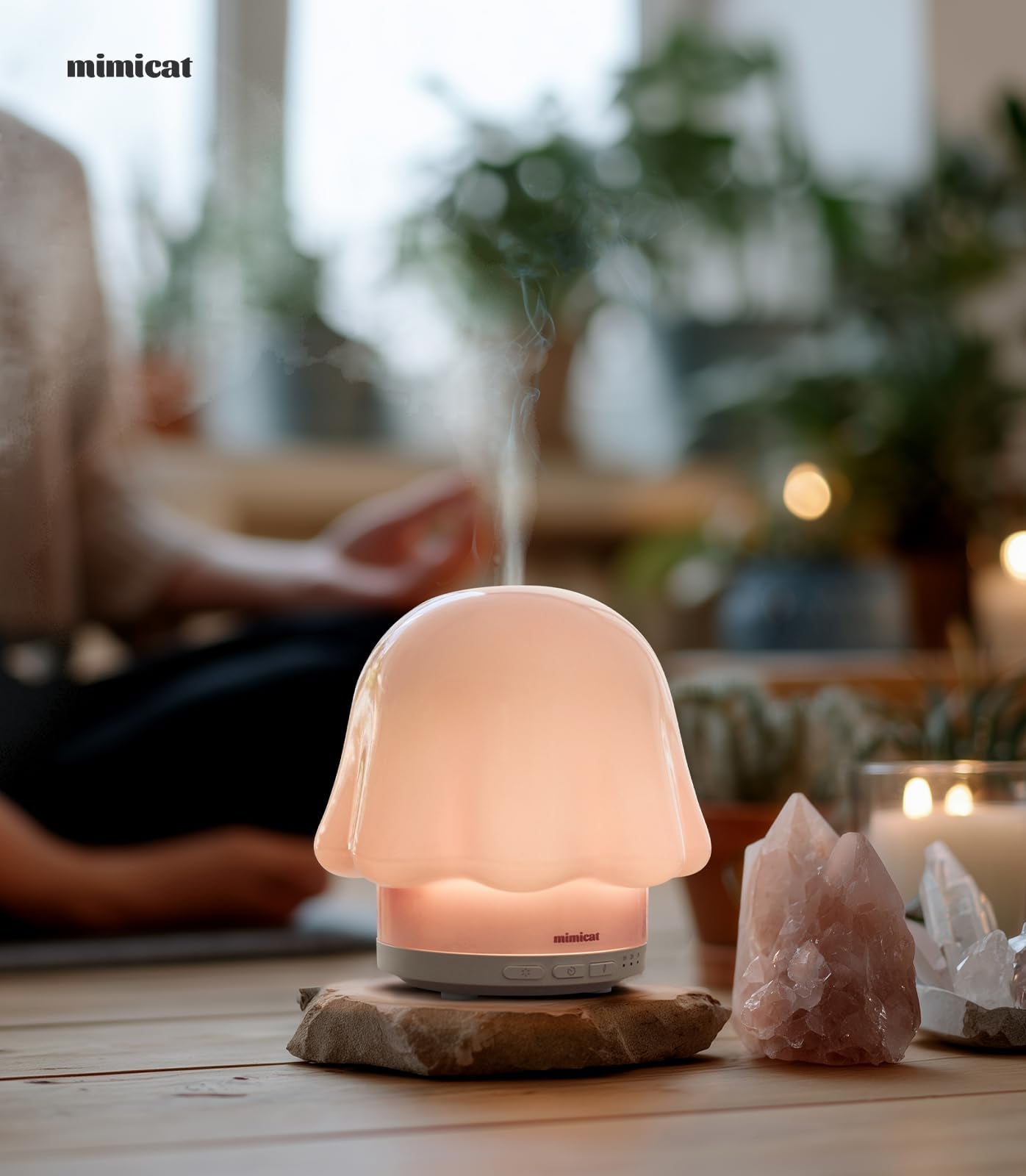 mimicat compact ultrasonic diffuser suited for desks and small rooms