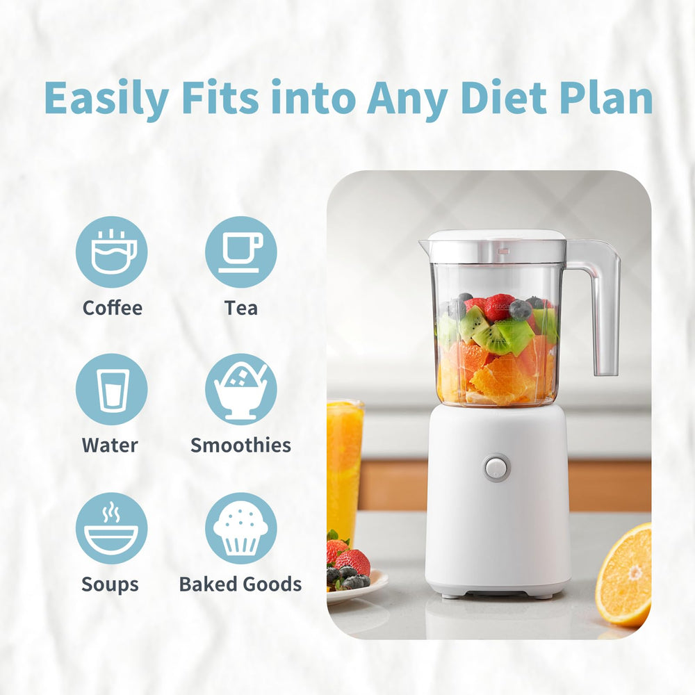 MISS PEP Collagen Peptides dissolving in water for quick absorption.