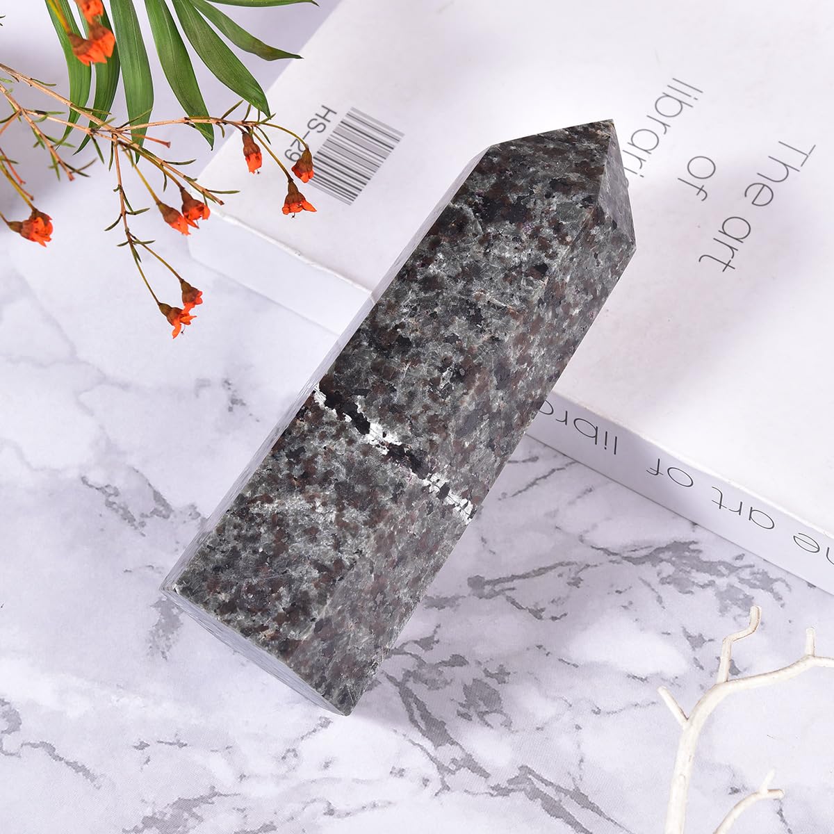 MOGEMT Yooperlite Tower shows natural crystal texture and unique craftsmanship.