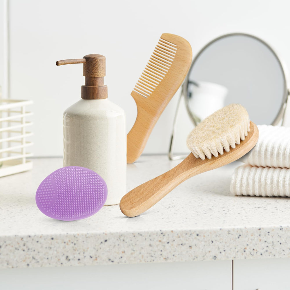 Molylove goat hair bristles softly reduce static on baby hair