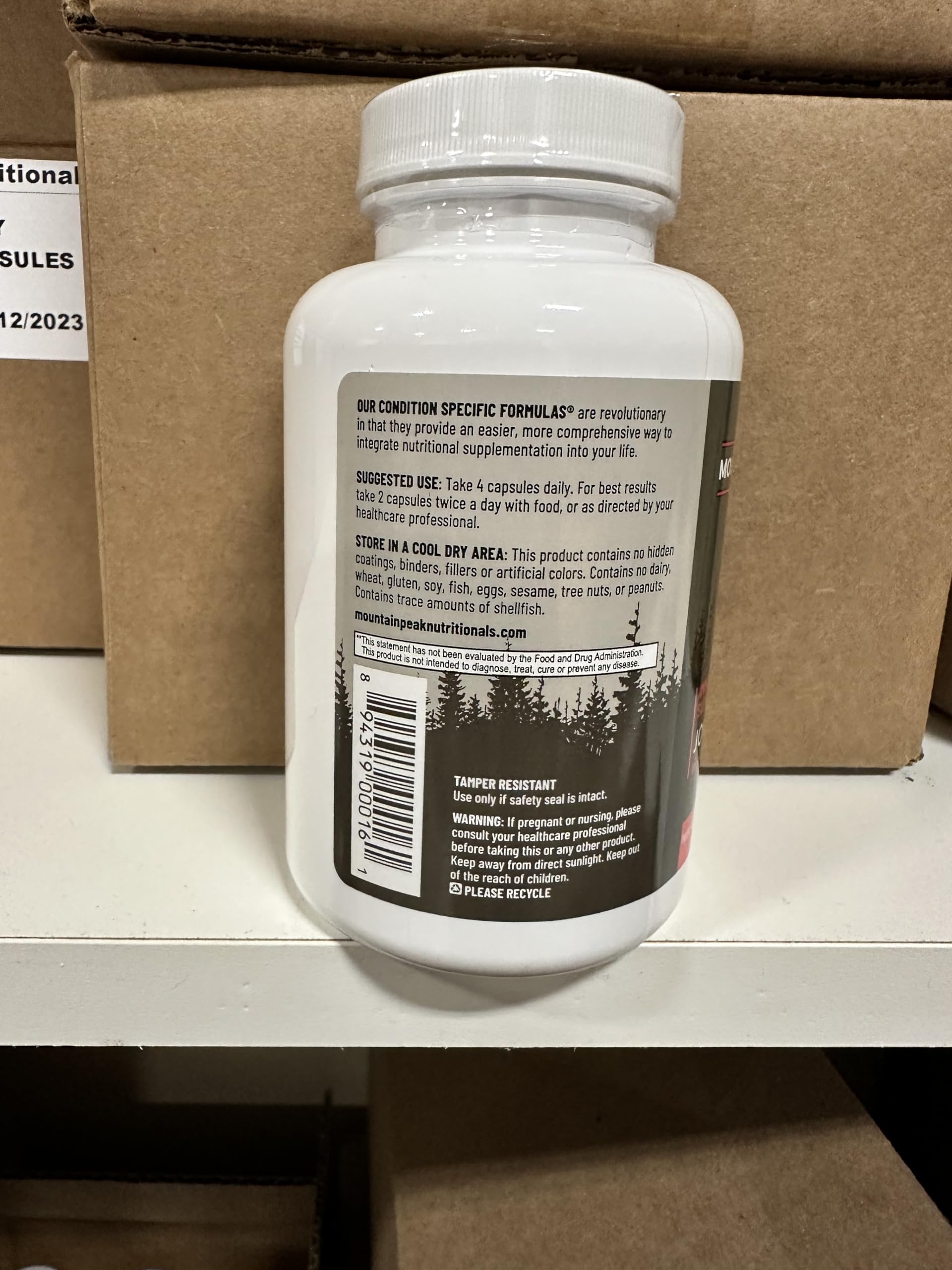 Packaging of Mountain Peak Joint Formula ready for routine use.