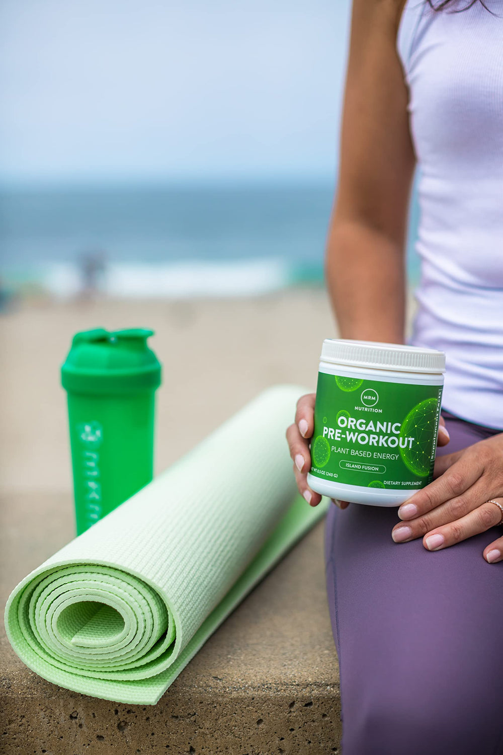 Natural caffeine sources in MRM Island Fusion provide steady energy during sessions.