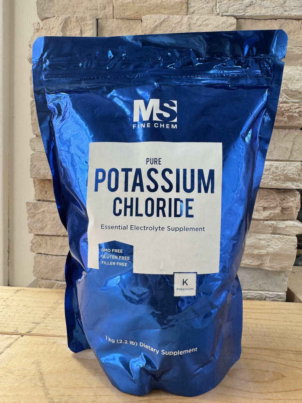 MS Finechem potassium chloride powder bottle close-up for hydration and balance.