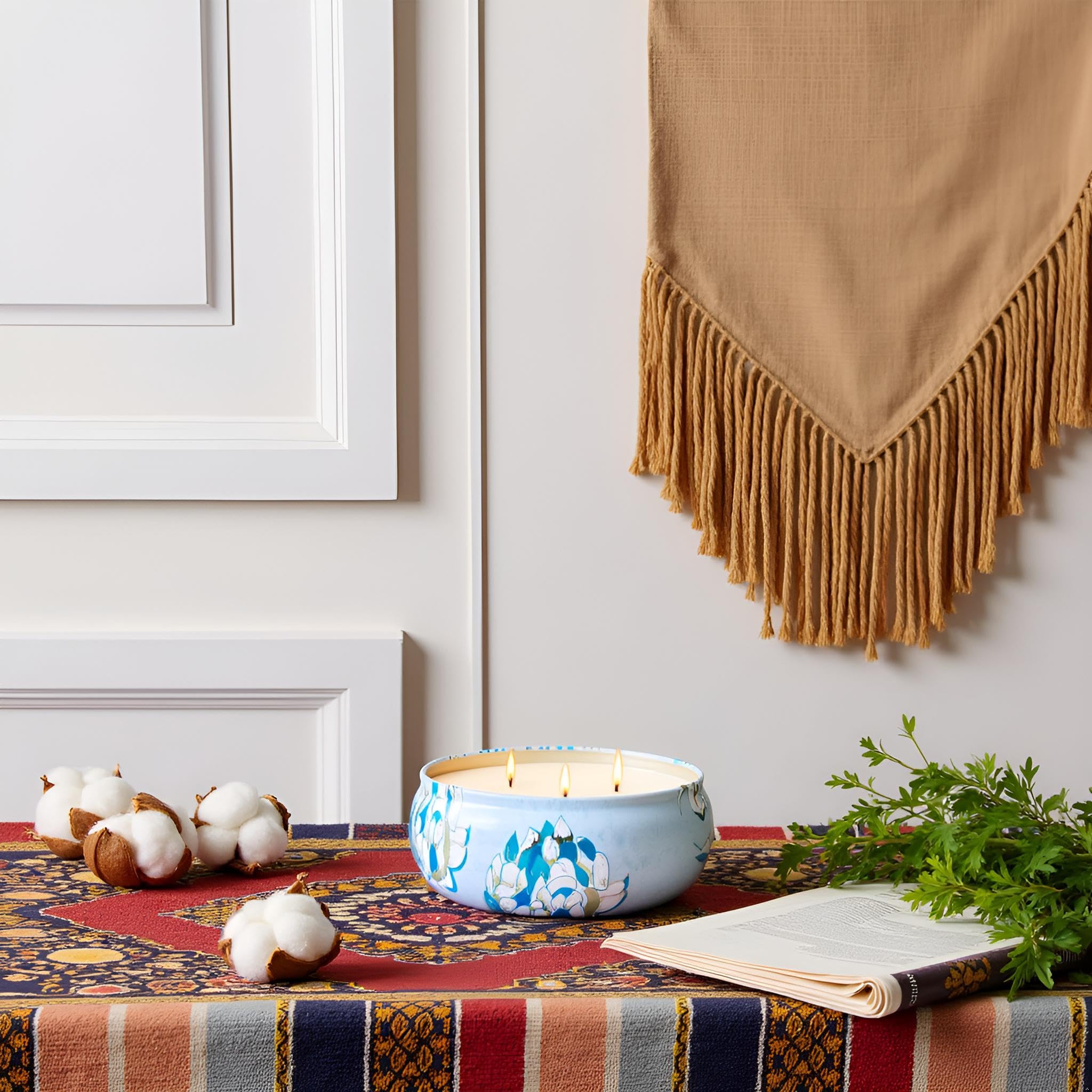 M&SENSE Clean Cotton tin front view with a stylish floral pattern.