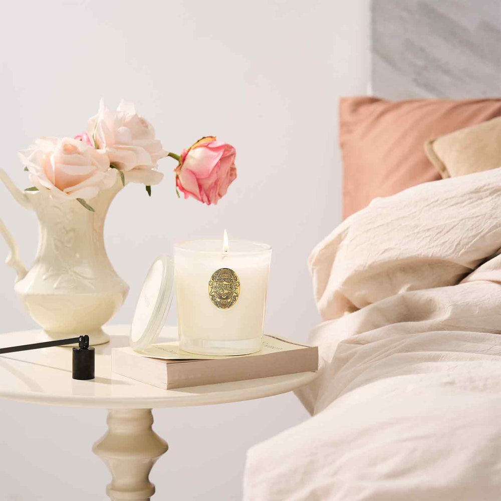 M&SENSE creamy wax texture shown for luxurious ambience at home.