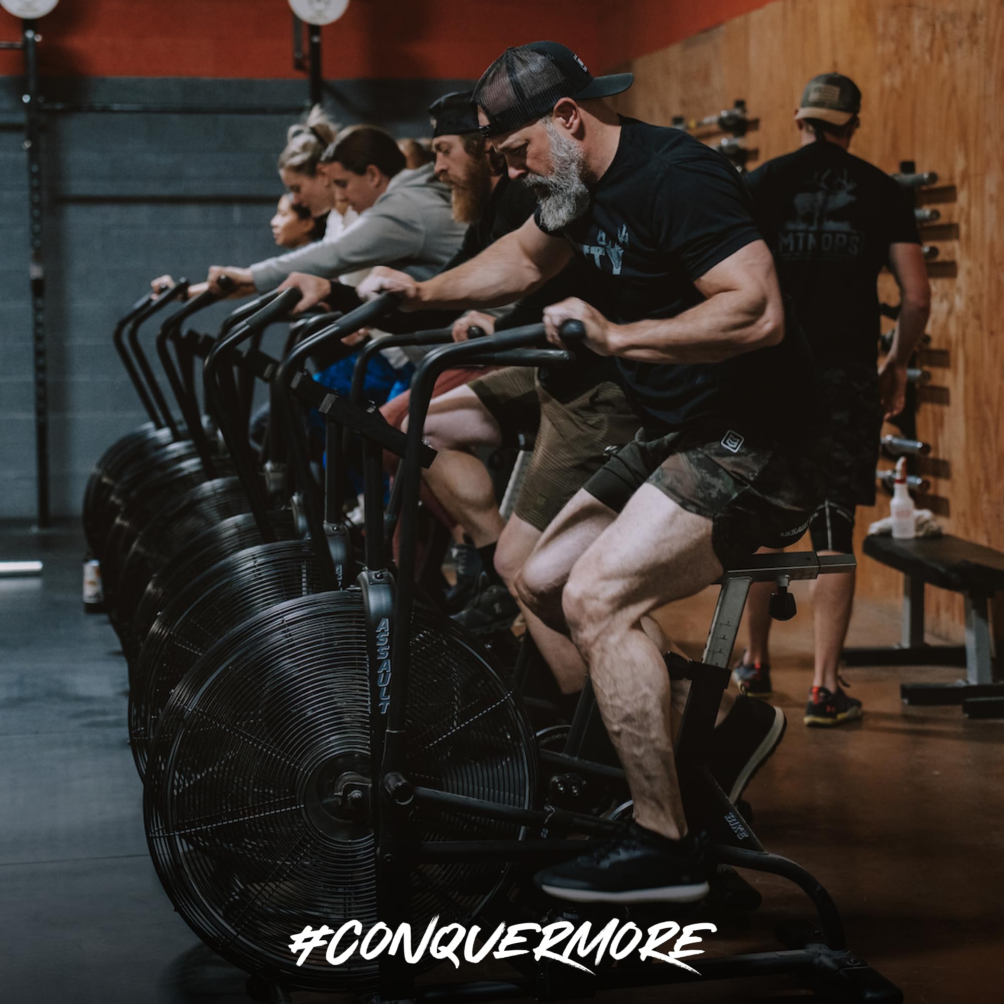 MTN OPS Blaze packaging on a desk for on-the-go lifestyle
