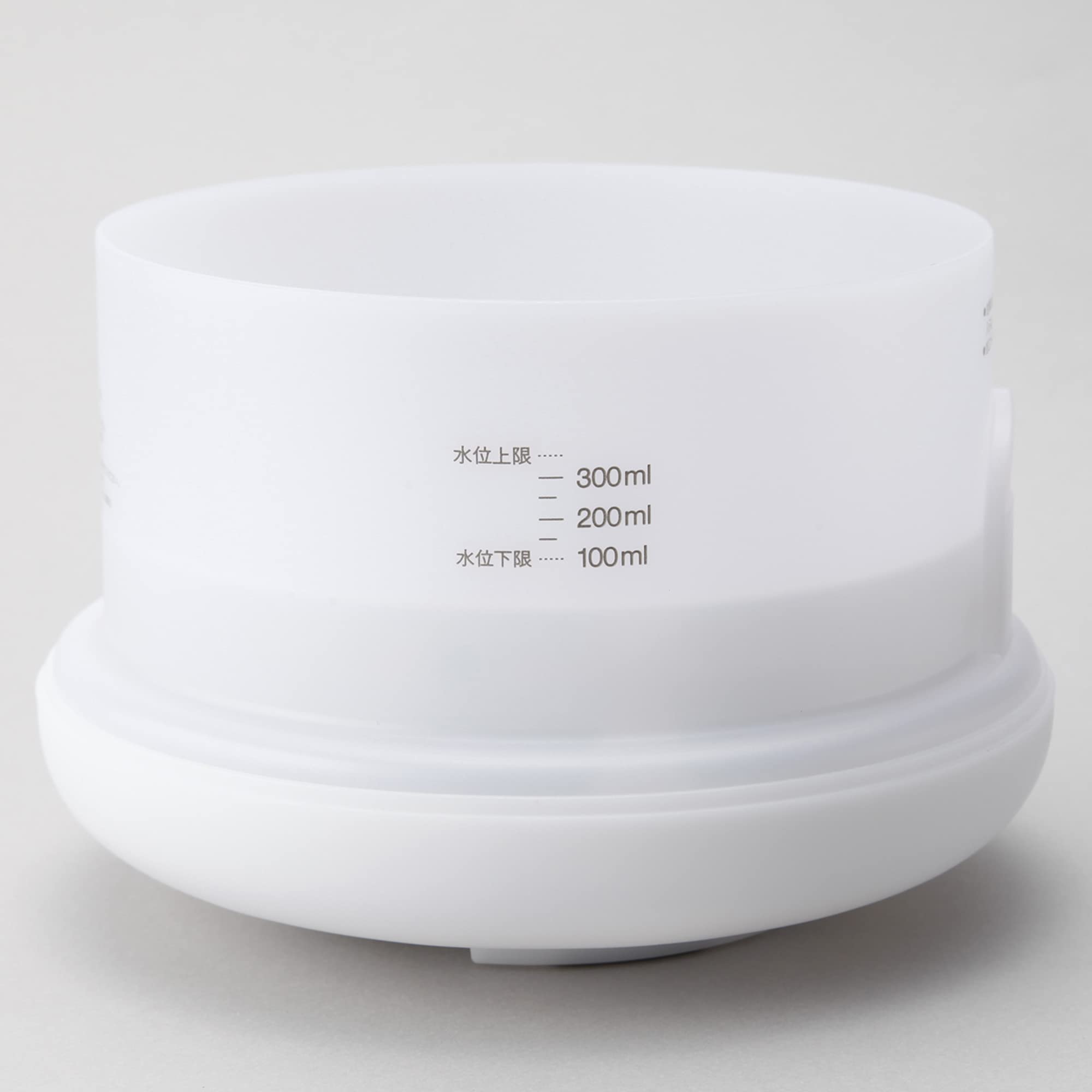 MUJI MJ-UAD1 side view blends minimalist aesthetics with decor