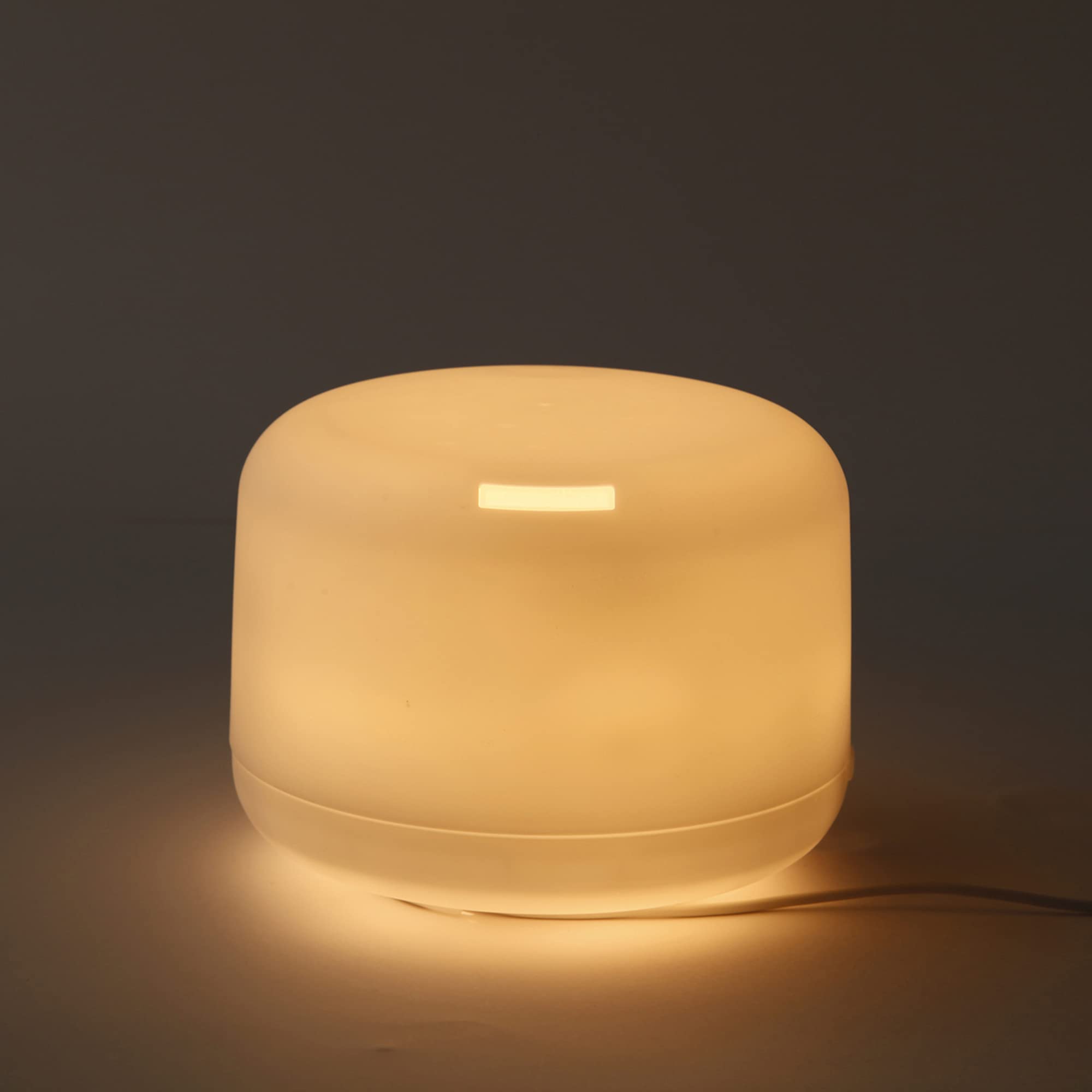 MUJI MJ-UAD1 mist flow demonstrates generous diffusion for larger rooms