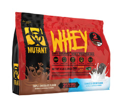 Mutant Whey Dual Chamber Triple Chocolate scoop for post-workout recovery.
