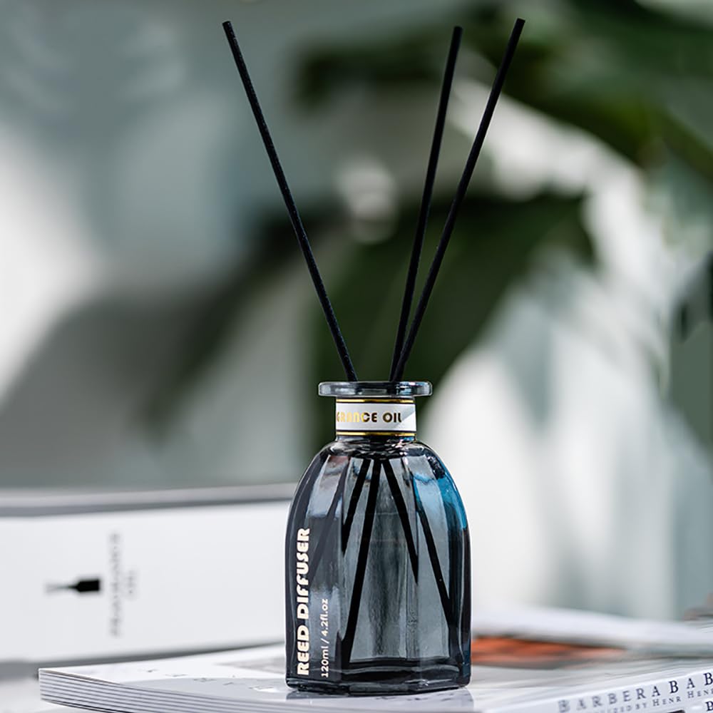 Muufuuser English Pear Freesia scent close-up shows crisp, refreshing aroma notes