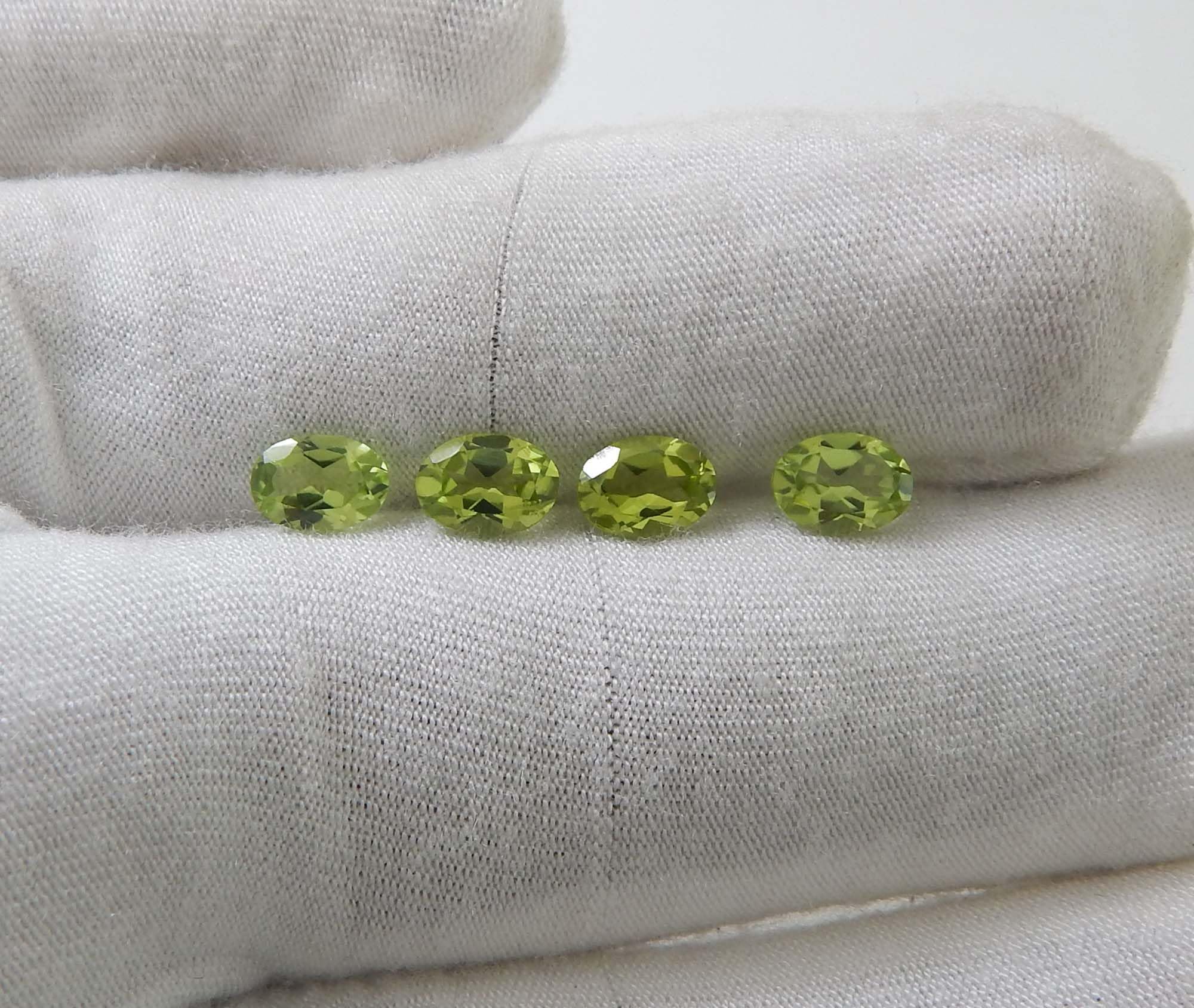 Myhealingworld Peridot oval 4x6mm gemstones in jewelry design use