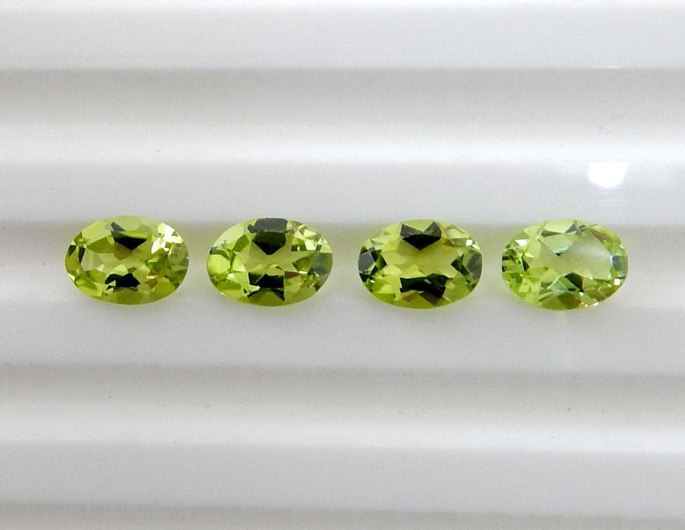 Myhealingworld Peridot oval 4x6mm packaging ready for designers