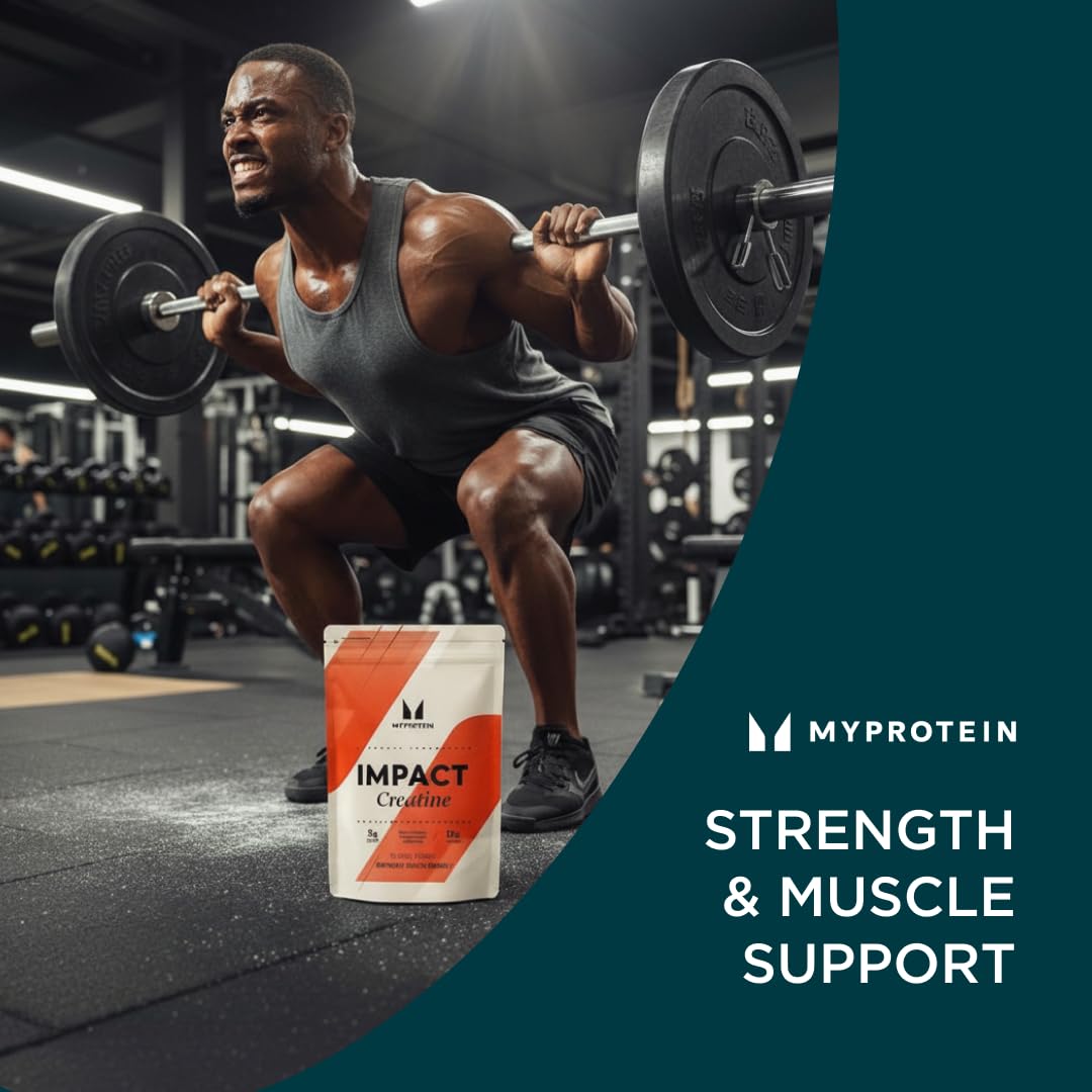 Myprotein Creatine Monohydrate shake-mix glass demonstrates smooth texture.