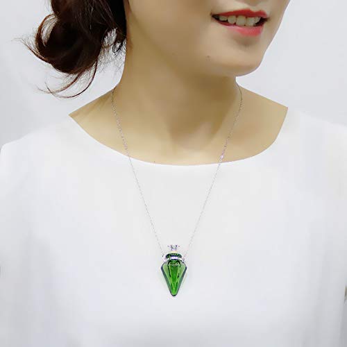 Mini funnel accessory for spill-free filling of the pendant