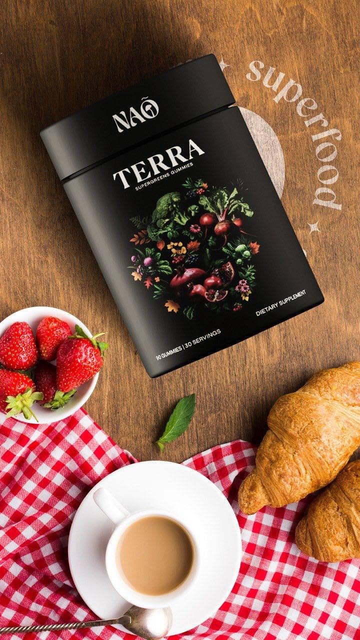 NAO Terra Supergreens gummies close-up highlights bright color for easy daily consumption.