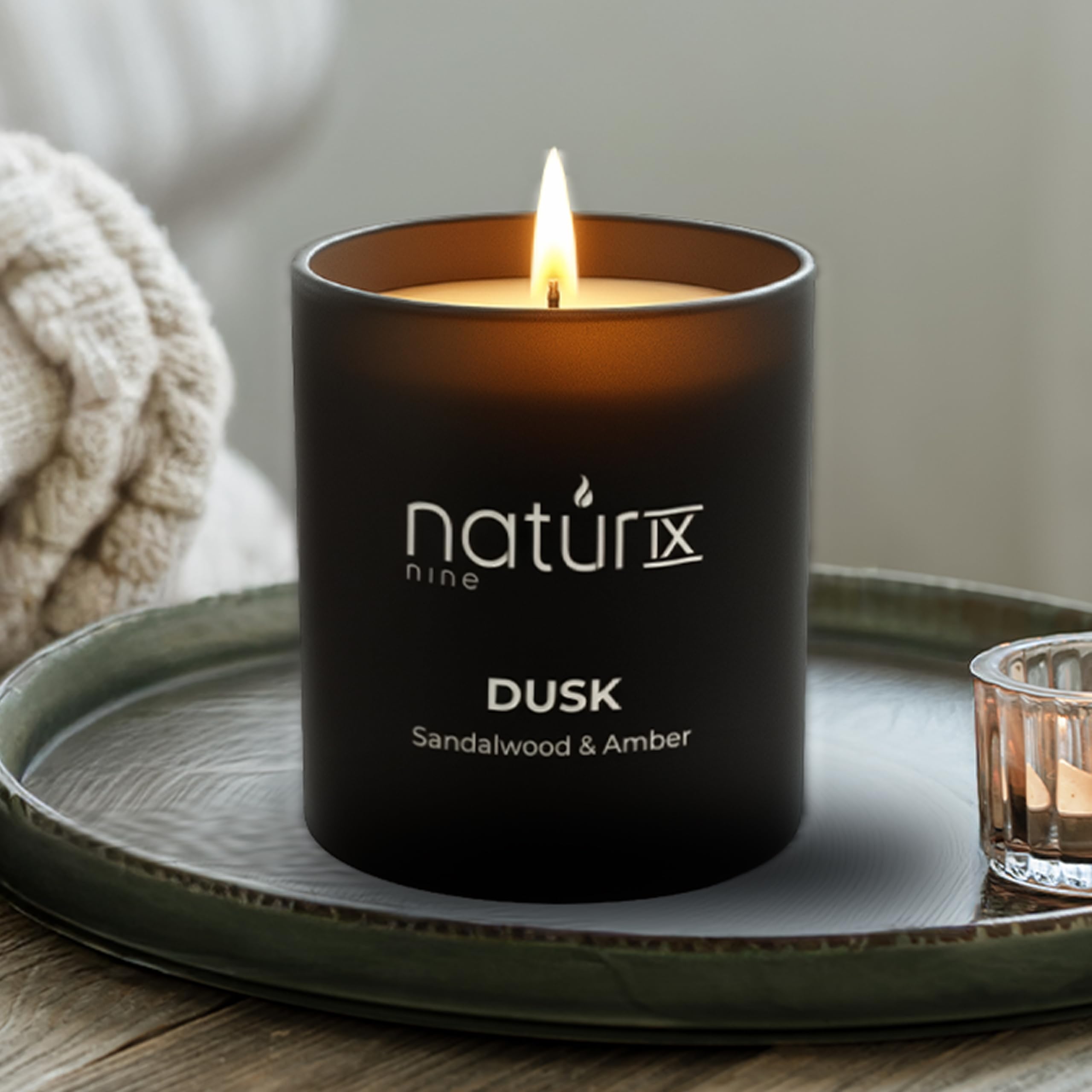 Natur IX Dusk jar side view with minimalist design