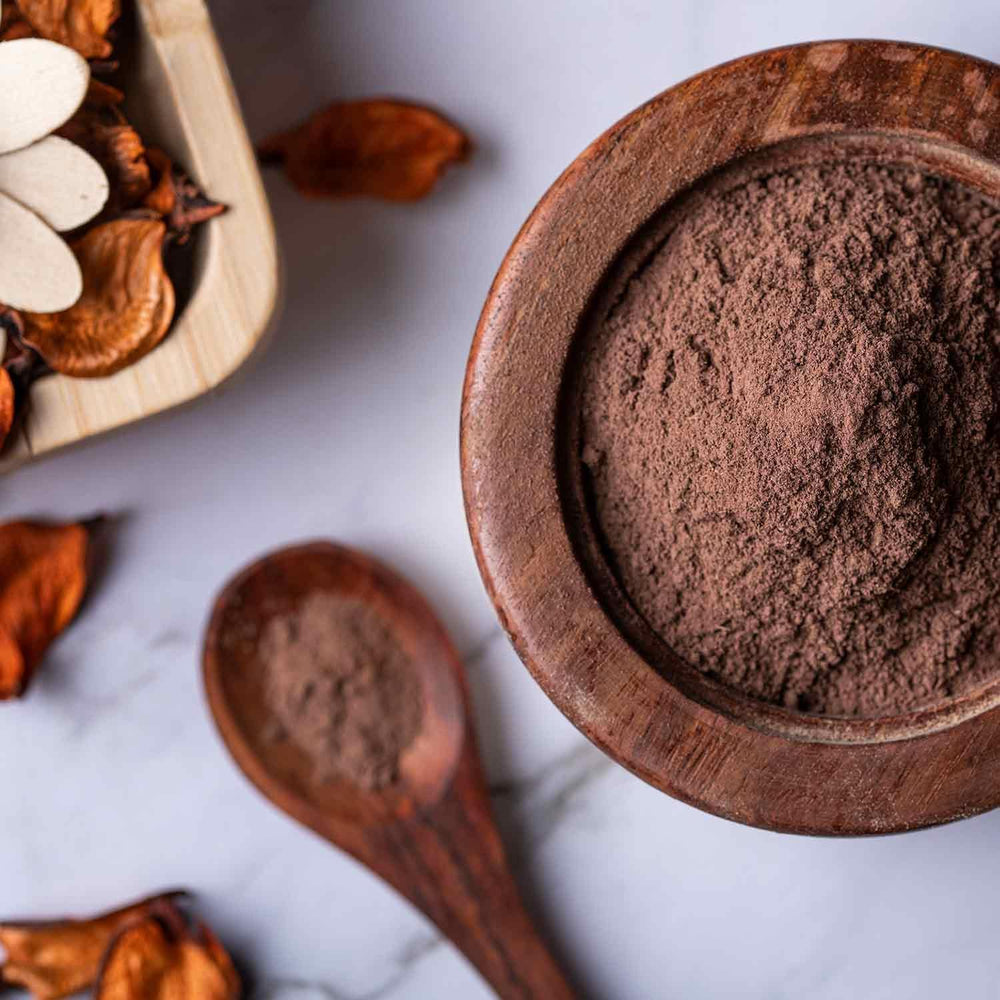 Detail of Nature Blaze Arjuna powder label highlighting organic sourcing