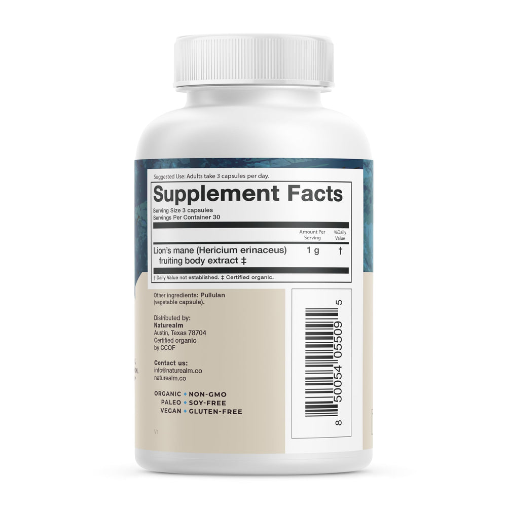 Naturealm Lion’s Mane capsules close-up label showcases organic fruiting bodies