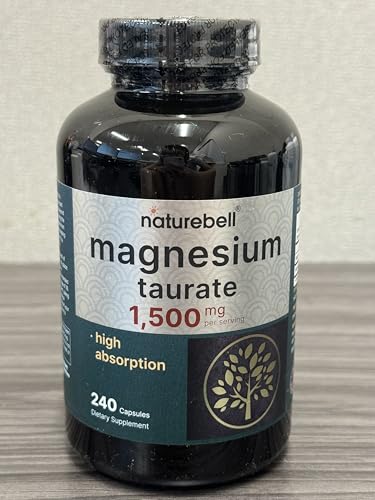 NatureBell Magnesium Taurate capsules pour illustrates easy dosing for routine use.