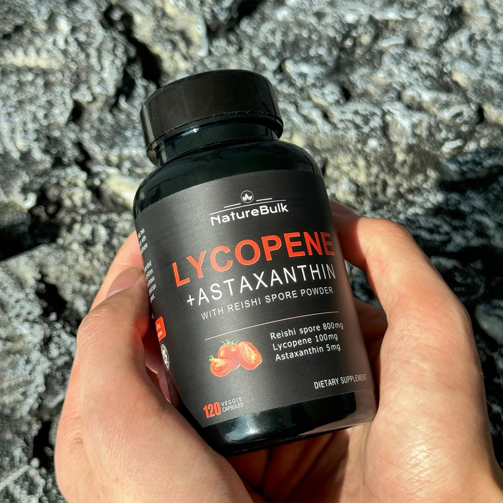Lycopene from tomato extract shown as natural color and routine-friendly supplement.