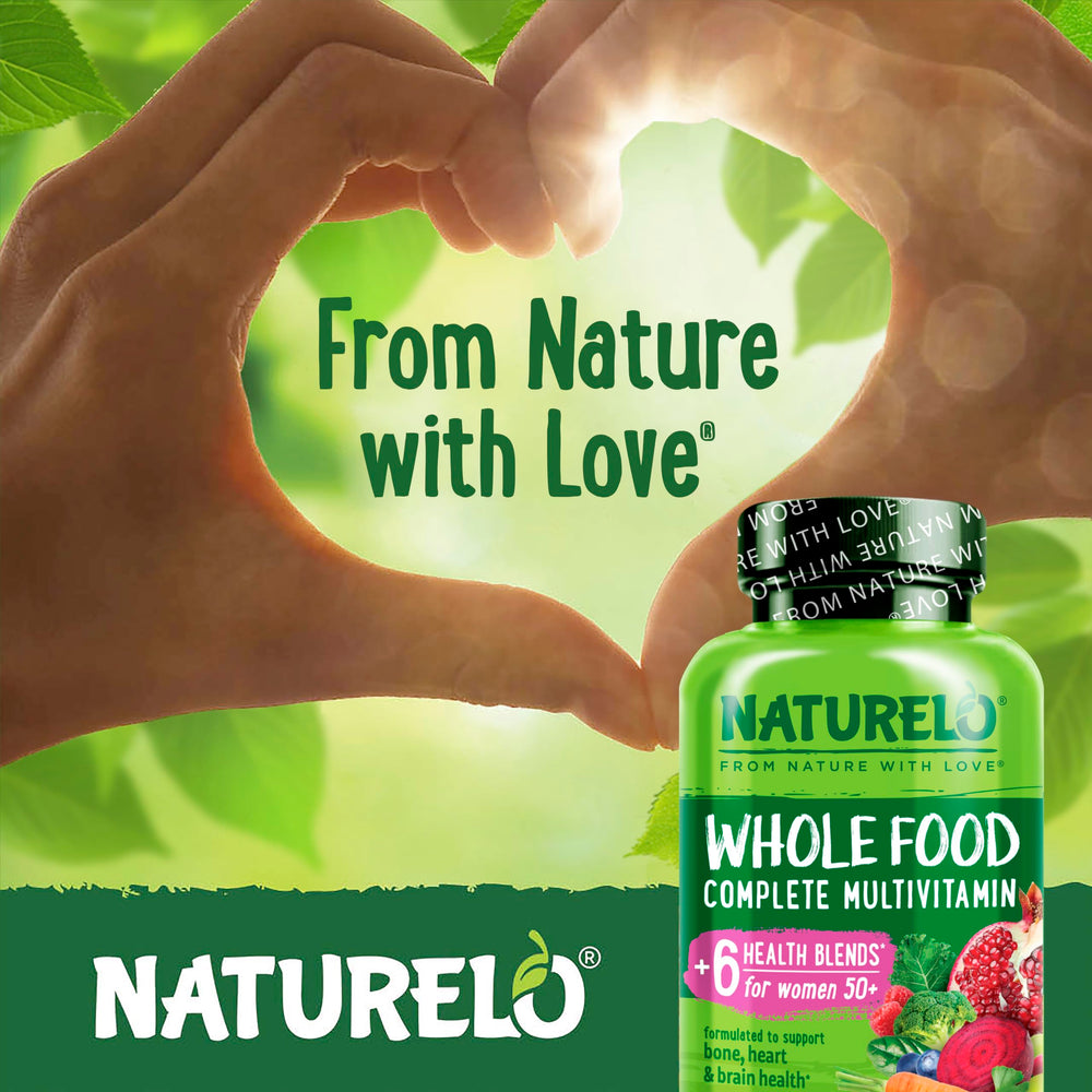 Naturelo antioxidant superfoods close-up featuring turmeric and green tea for vitality
