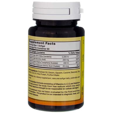 Nature's Blend Super Antioxidant Aces bottle on counter, compact and ready for daily use