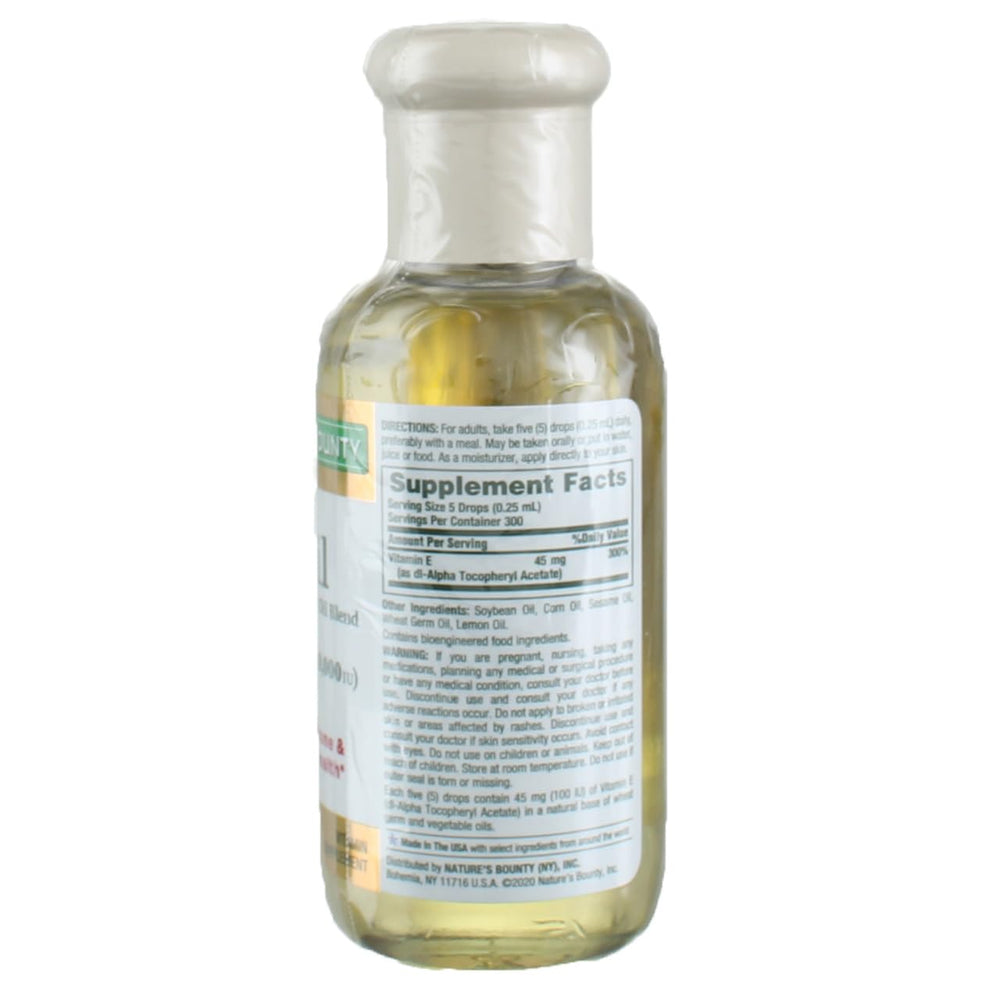 Nature's Bounty E Oil 30,000 IU dropper enables precise dosing.