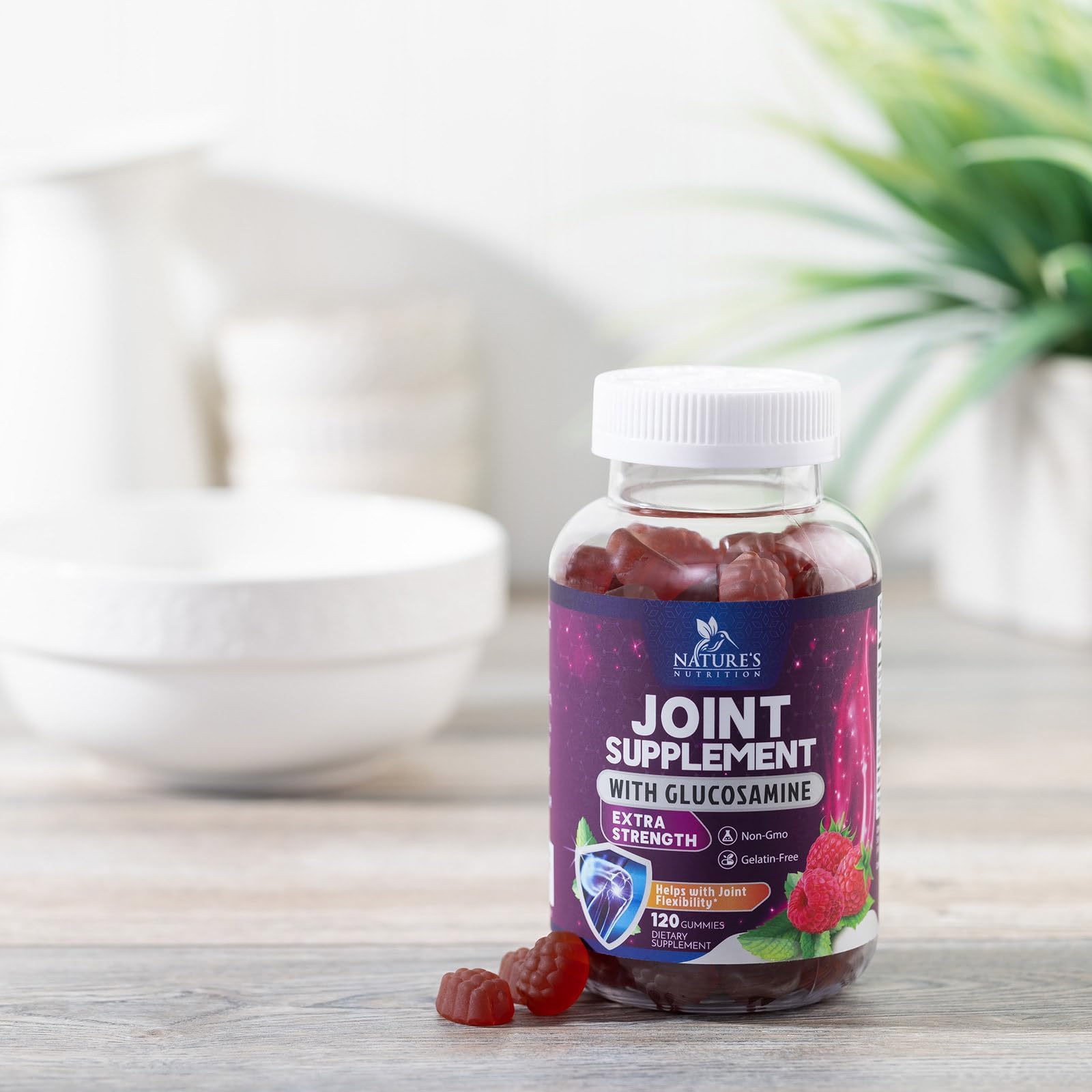 Nature's Nutrition Joint Support Gummies soft texture invites consistent consumption.