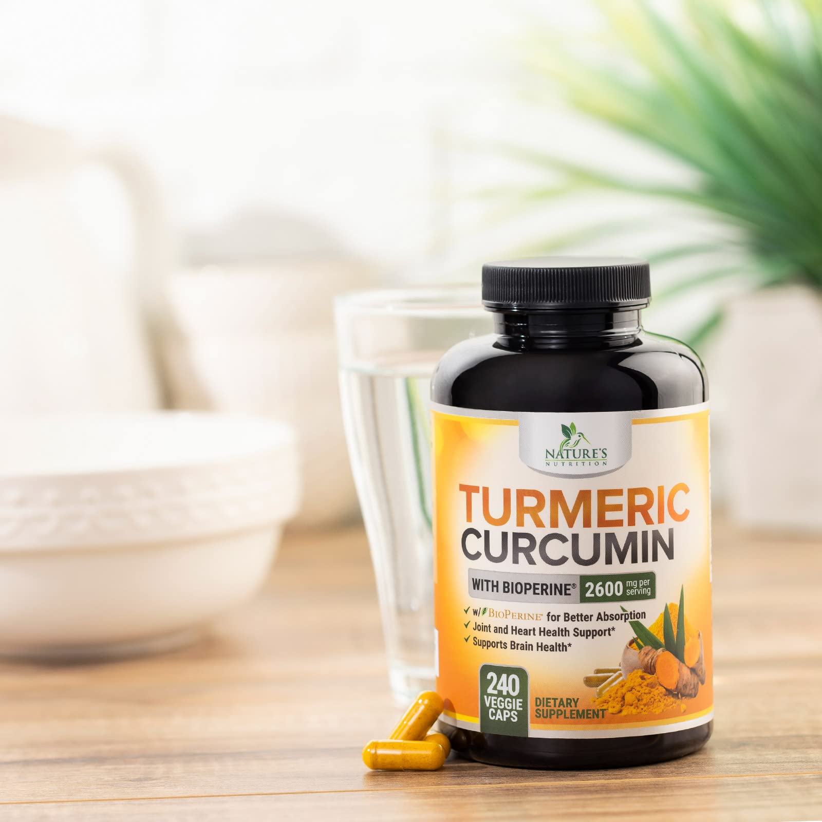 Nature's Nutrition US-made turmeric supplement packaging highlighting quality standards