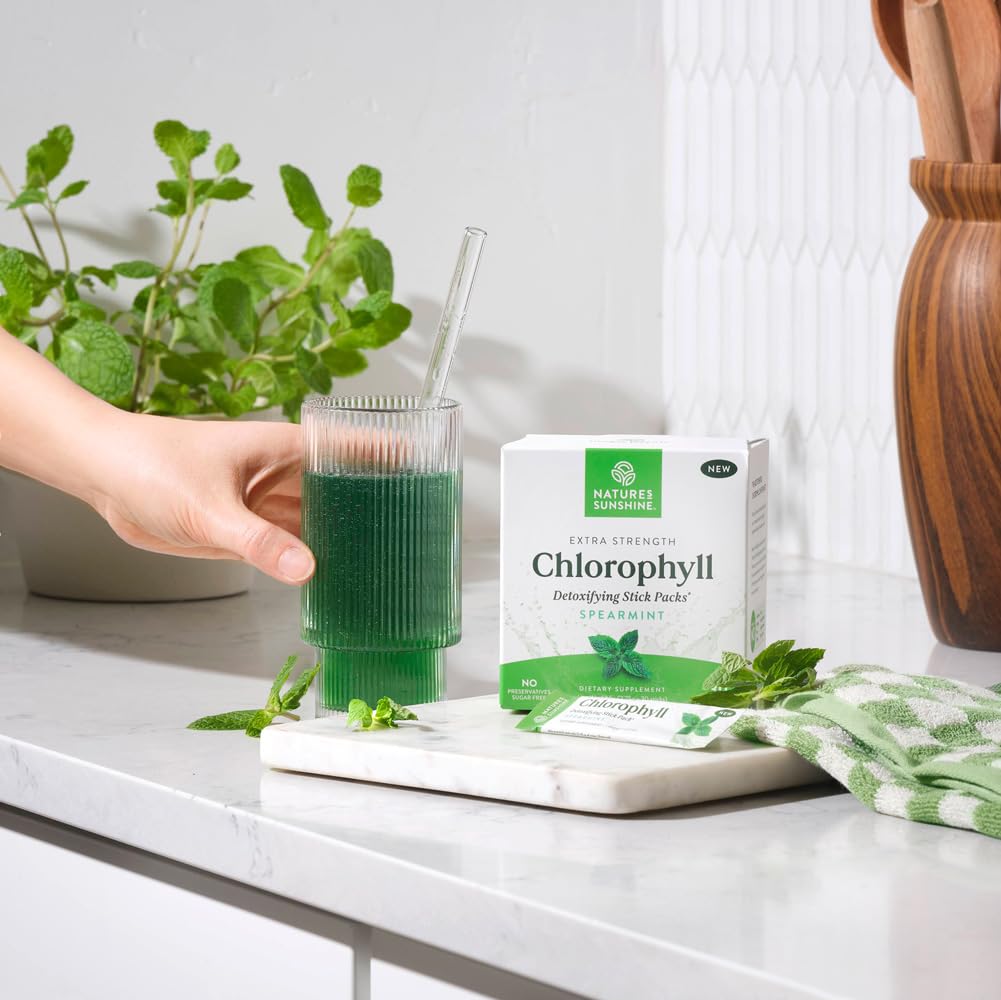 Nature's Sunshine Chlorophyll Stick Packs highlight immune-support antioxidants for well-being.
