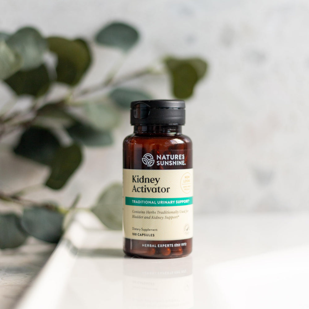 Nature's Sunshine Kidney Activator box label highlights herbal blend for urinary health.