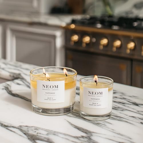 NEOM Happiness 1 Wick Candle pool of wax for even burn and steady fragrance.