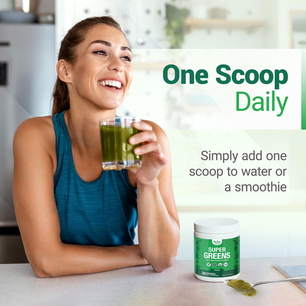 A blender-ready smoothie with Nested Naturals Super Greens and fruit.