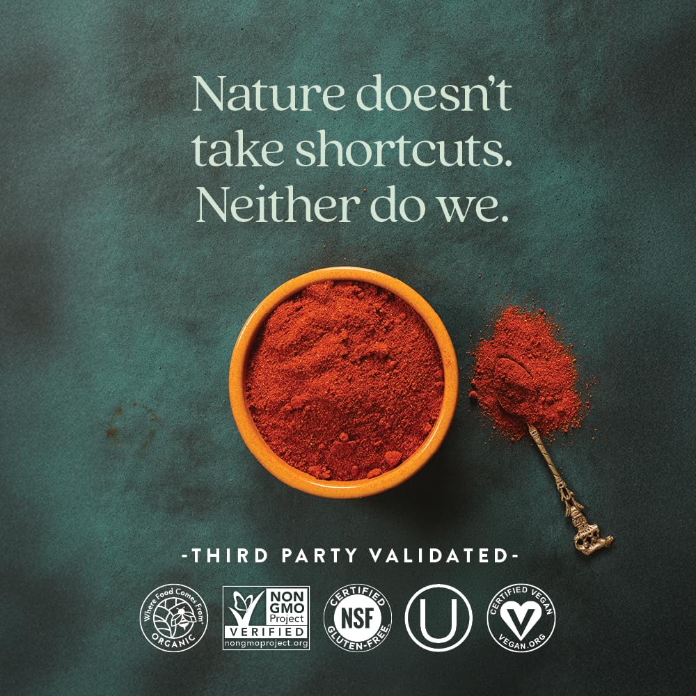 Organic algae ingredients label underscores clean, plant-based sourcing.