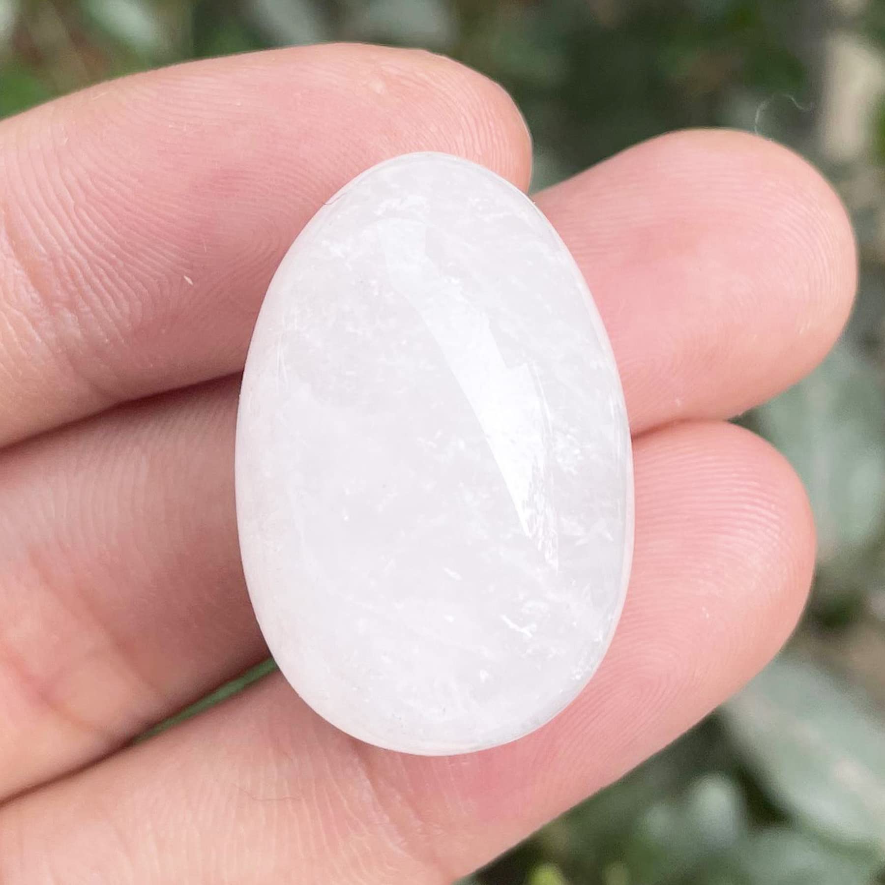 Neyisaa mini stone egg set: four polished crystal eggs for Feng Shui and decor