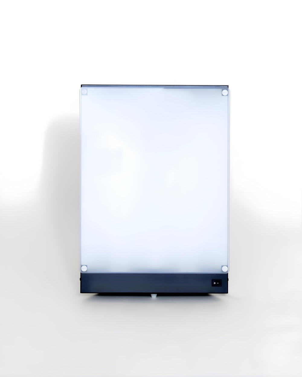 Northern Lights Boxelite power-efficient design delivers 10,000 lux with only 72 watts.