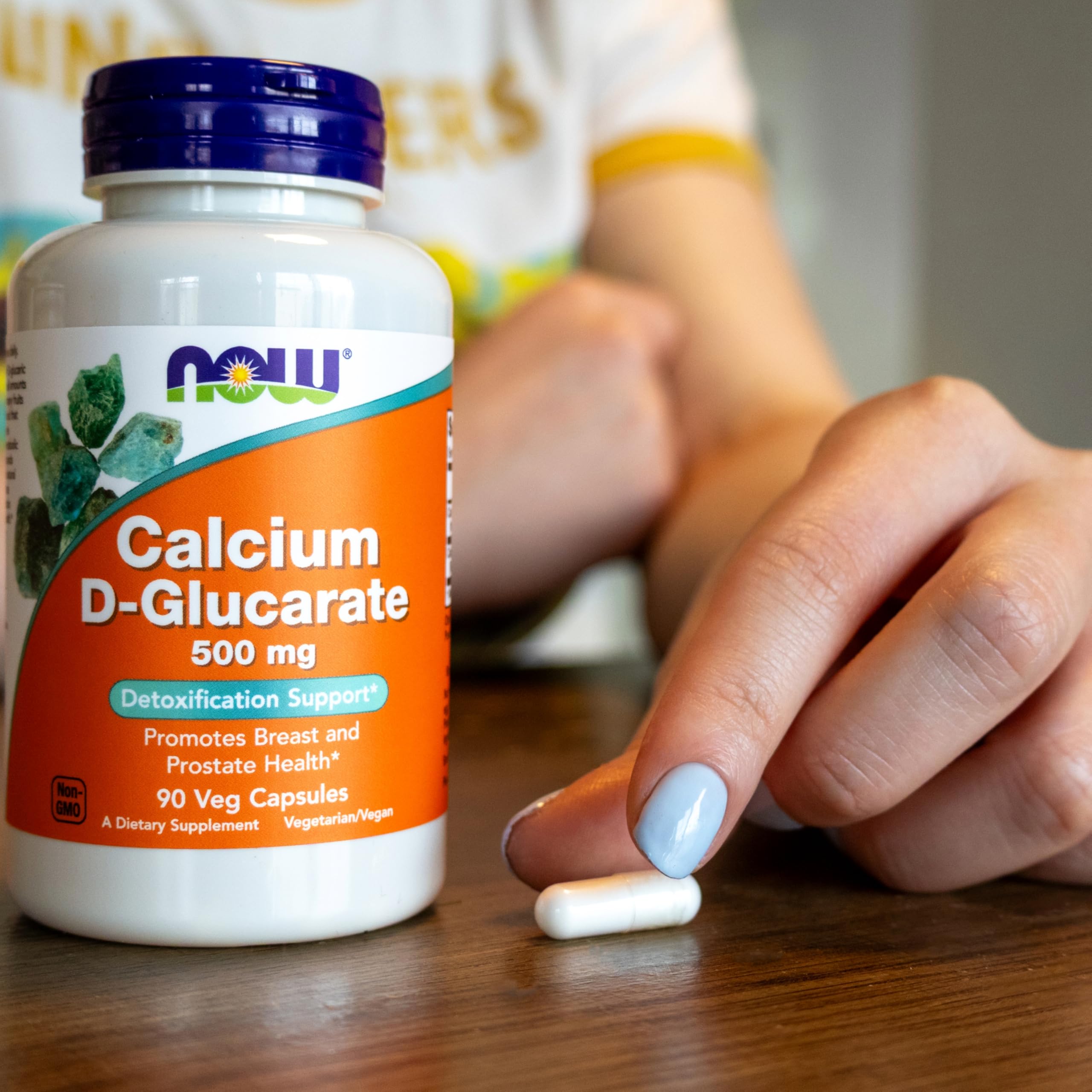NOW Foods Calcium D-Glucarate 500 mg packaging with dosage details visible.