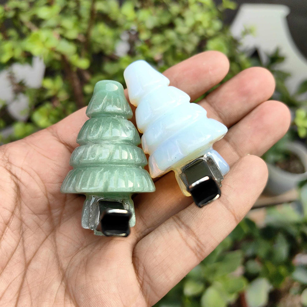 NsmjodStone Natural-texture Rose Quartz Tree enhances interior charm.