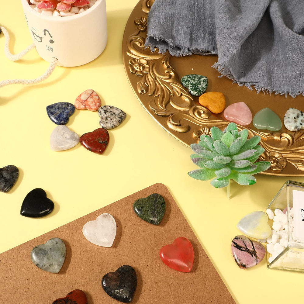Nuenen giftable heart crystal pack, ready for gifting and personalized decoration.