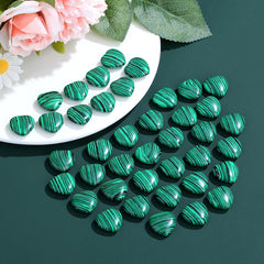 NUKAYAI malachite heart crystal studio shot for gifting inspiration