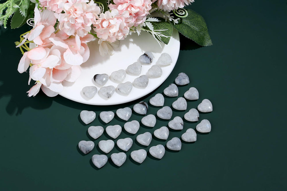 NUKAYAI Moonstone Heart crystal-04 in meditation space supports mood balance.