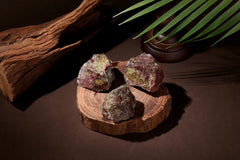 NUKAYAI Piedra Dragonblood, ideal para decoración en casa u oficina.