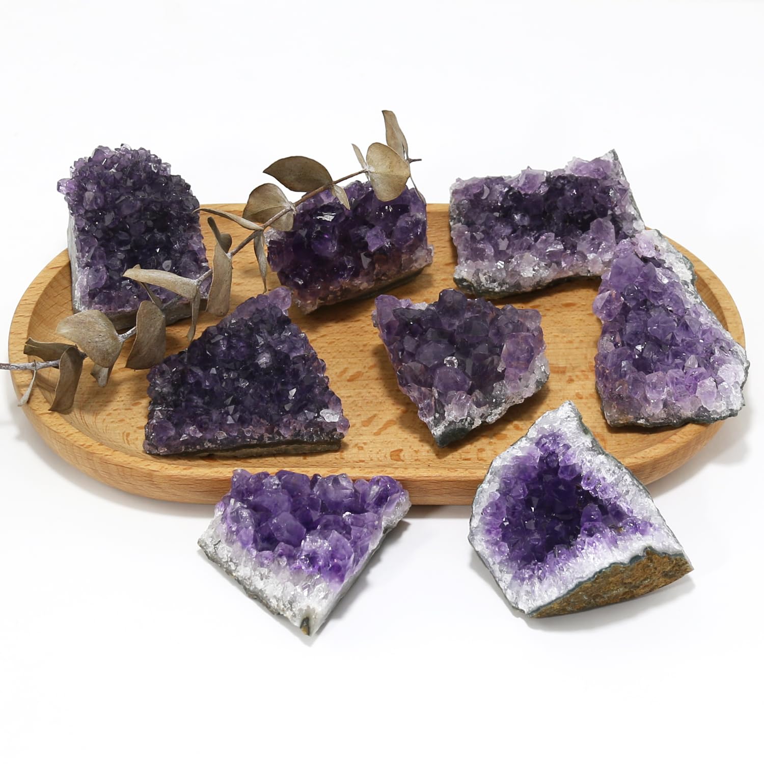Nvzi amethyst centerpiece adds color and balance to space.