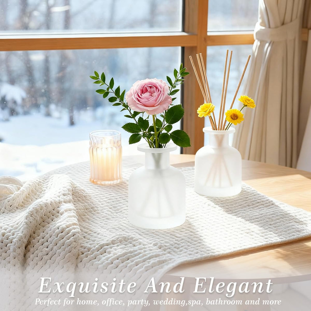 OHEETU diffuser bottle used in office or wedding space adds charm.
