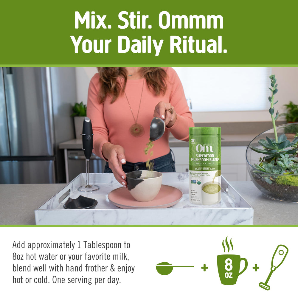 OM MUSHROOM SUPERFOOD Matcha Latte oat milk powder texture for creaminess.