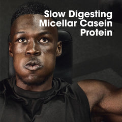 24 g de proteína por porción en Casein de Optimum Nutrition.