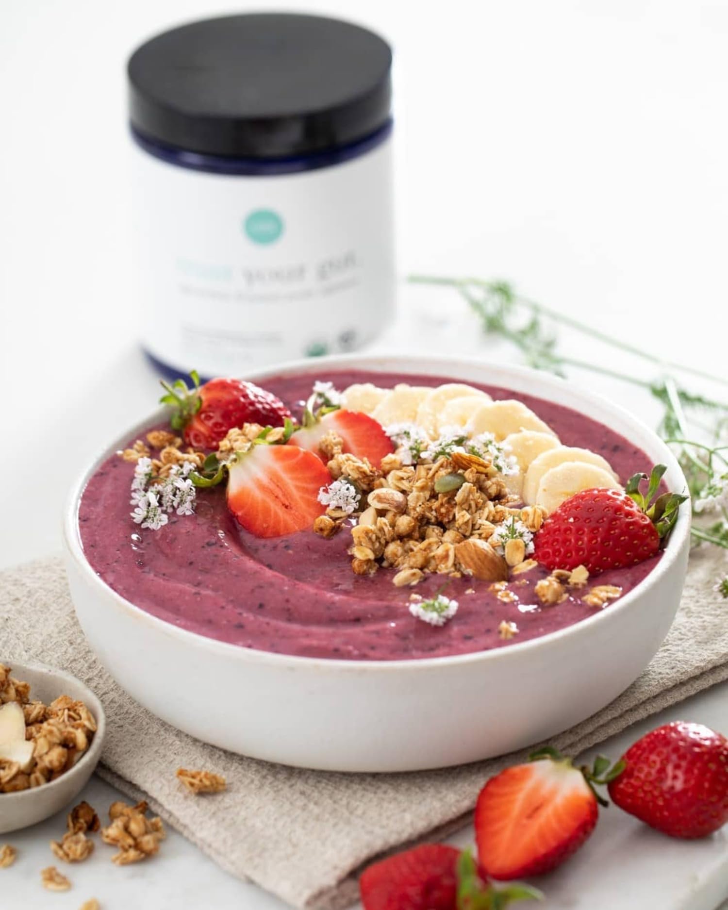 Ora Organic bottle shows allergen-free formula.