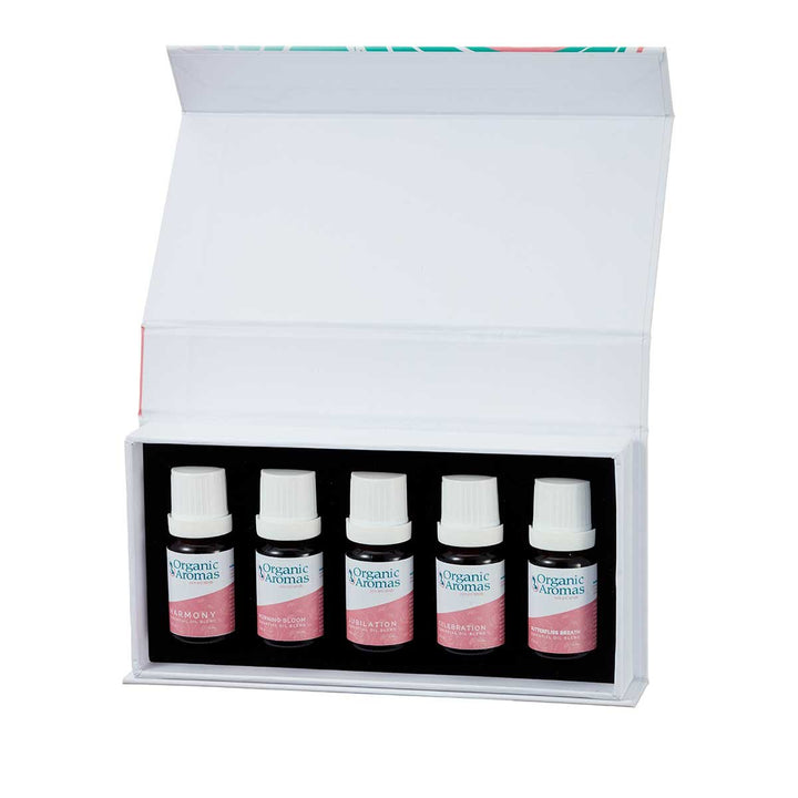 Organic Aromas Elements Welcome Home bottle creates inviting, cozy atmosphere.
