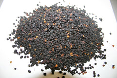 Organic Bio Herbs 2023 harvest label highlights freshness and careful hand harvest.